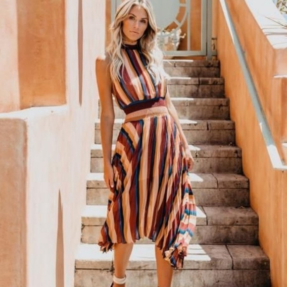 Vici Dresses & Skirts - Vici midi dress